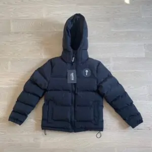 Trapstar B/W Puffer Jacket